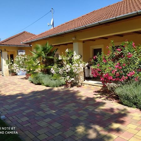 Spengler Apartman Harkany Exterior photo
