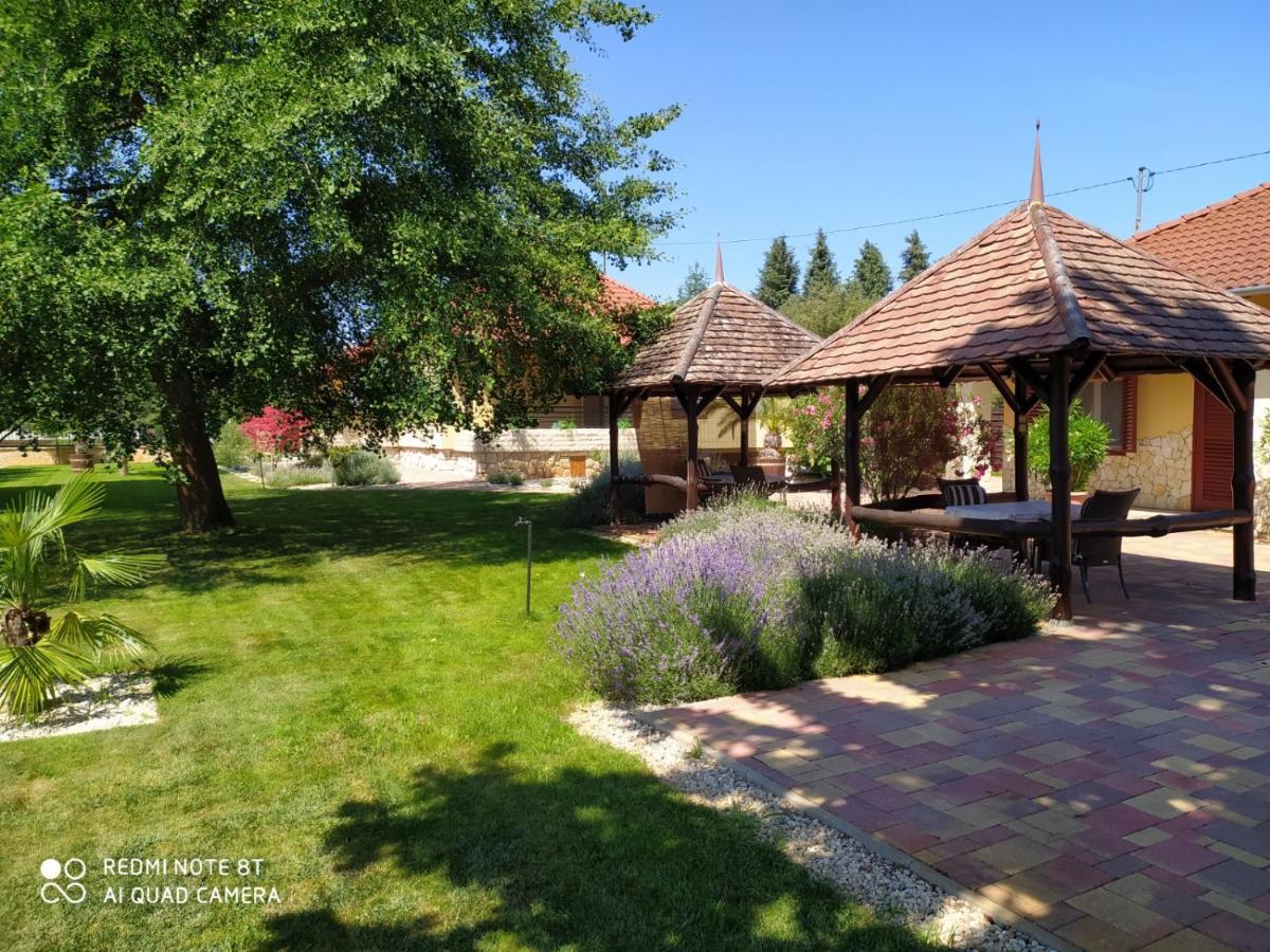 Spengler Apartman Harkany Exterior photo